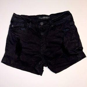 KanCan cuffed hem, distressed black denim shorts sz‎ 26